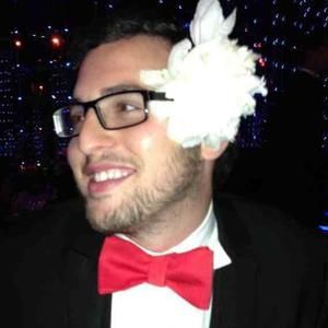 Meet your Posher, Victor